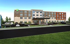 Holiday Inn Express & Suites Kansas City - Oak Grove I-70 By Ihg